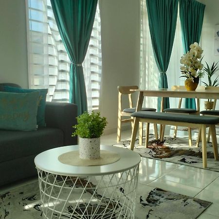 D'Sara Homestay Fully Furnished 3 Bedrooms All Aircond 2 Miles Centre Chukai Экстерьер фото