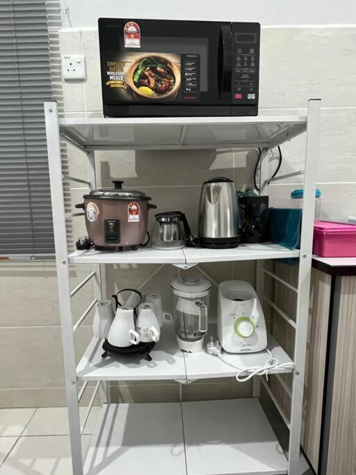 D'Sara Homestay Fully Furnished 3 Bedrooms All Aircond 2 Miles Centre Chukai Экстерьер фото