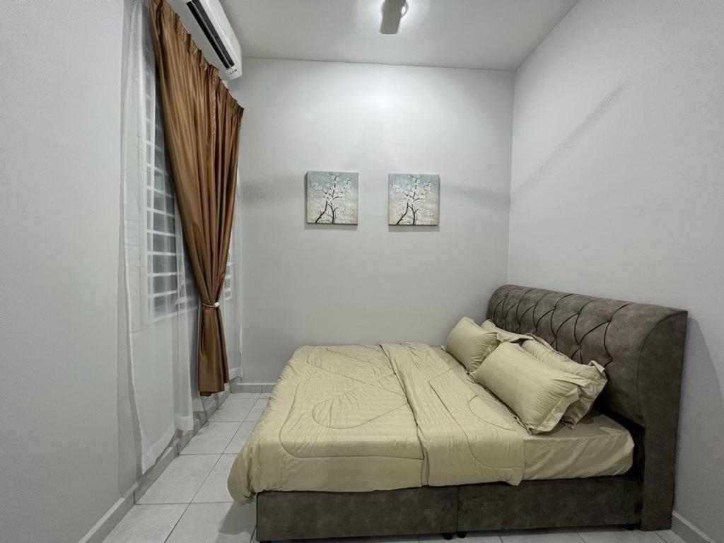 D'Sara Homestay Fully Furnished 3 Bedrooms All Aircond 2 Miles Centre Chukai Экстерьер фото